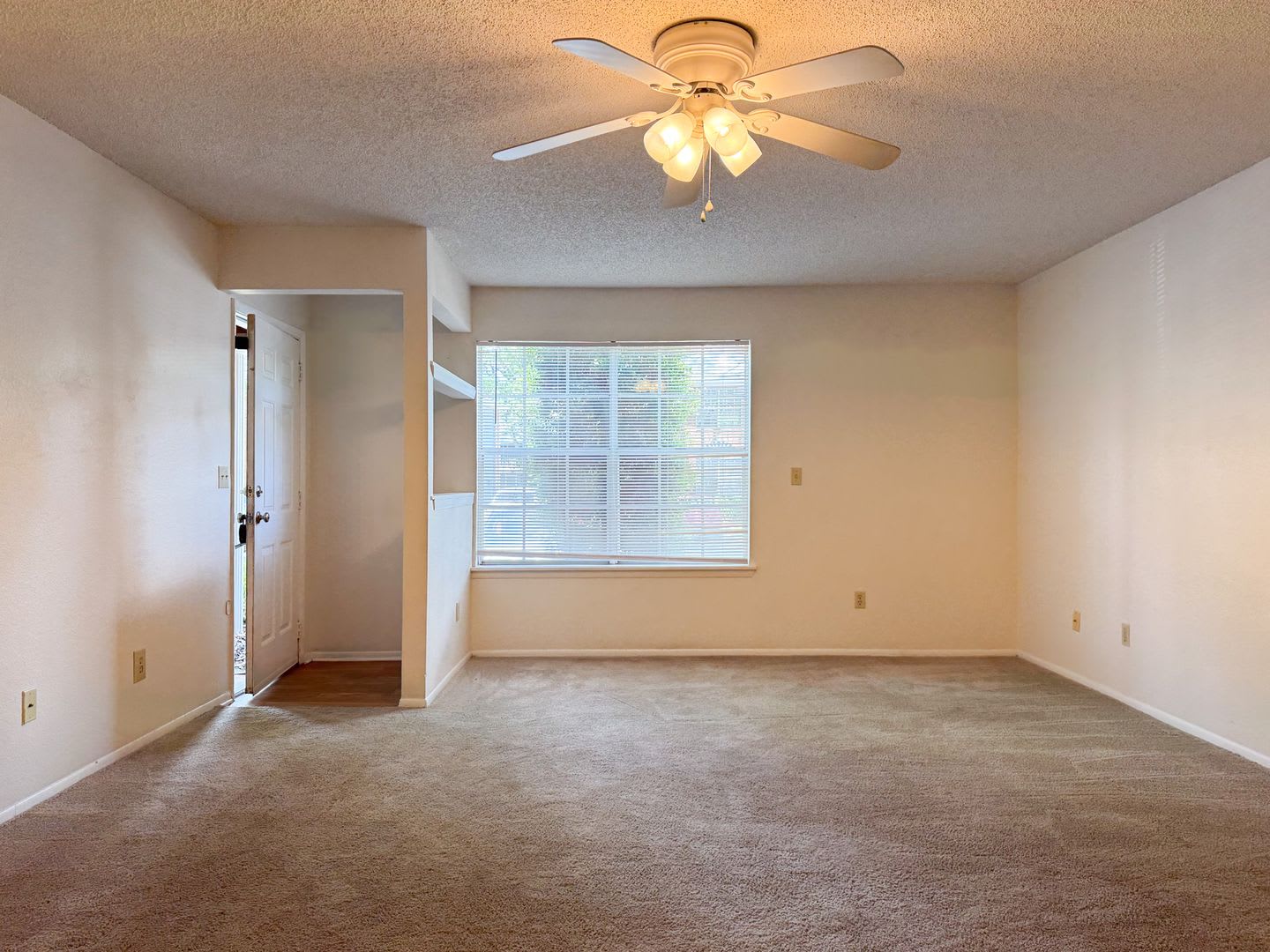 Manors of Bryn Mawr 2 Bed 2 Bath Condo AVAILABLE NOW! – photo 3