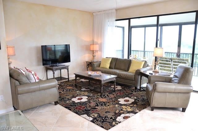 7040 Pelican Bay Blvd – photo 3