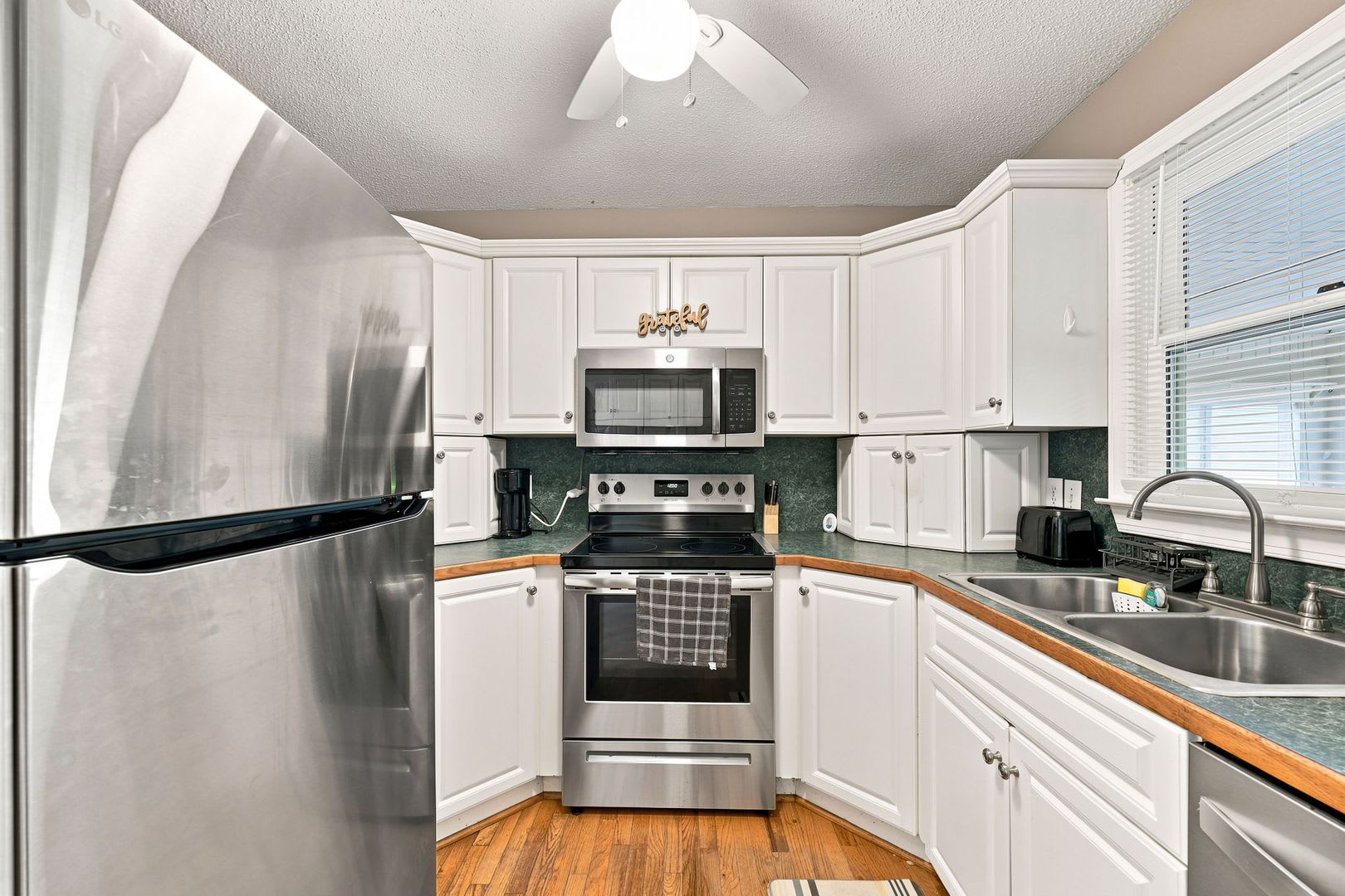 Fully Furnished Duplex "Grateful Blue" – photo 3