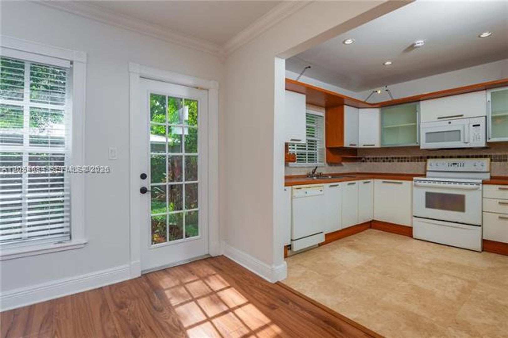 5490 Sw 57 Ave 5490 Miami Fl 33155 – photo 5