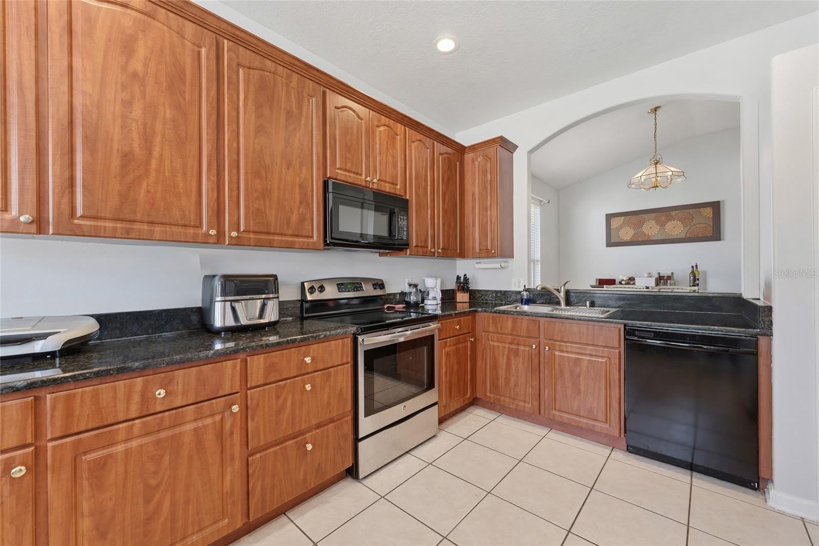 3180 Stonehurst Circle – photo 4