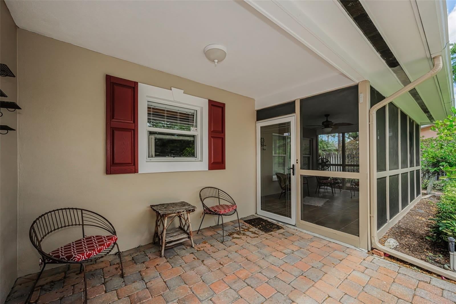 253 PARK Circle S – photo 4