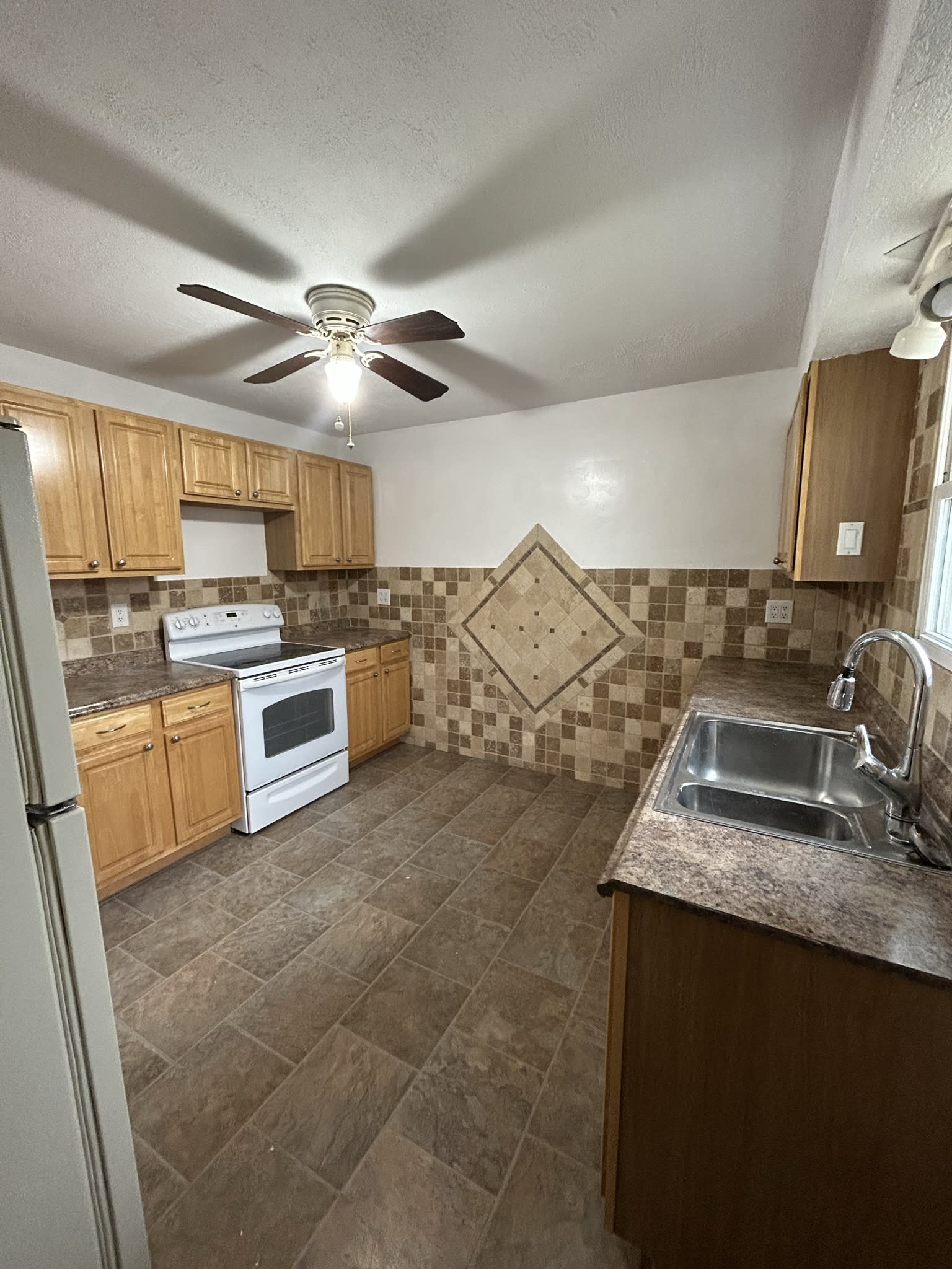 506 Maple Ridge – photo 3