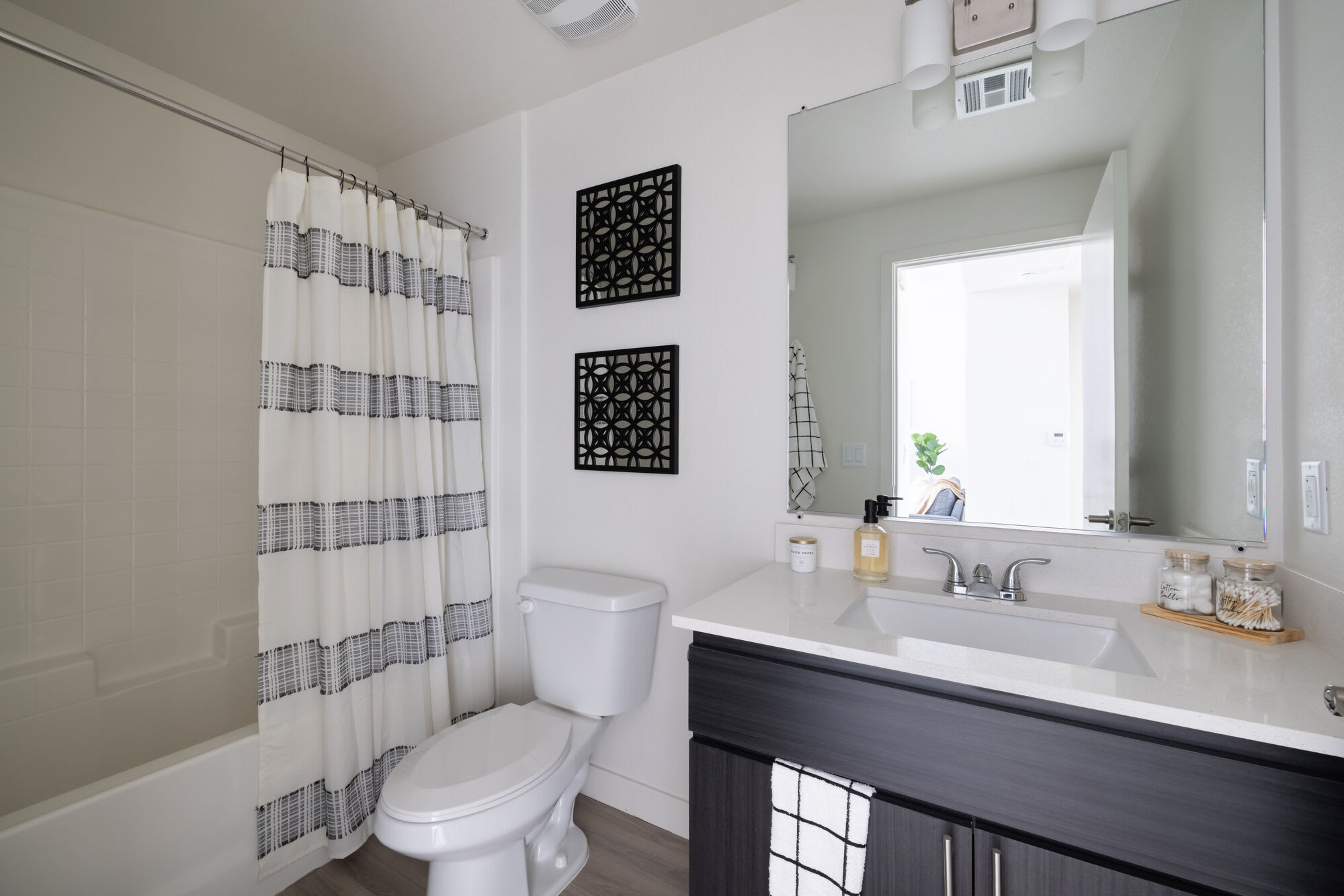Patriot Square Apartments – photo 4