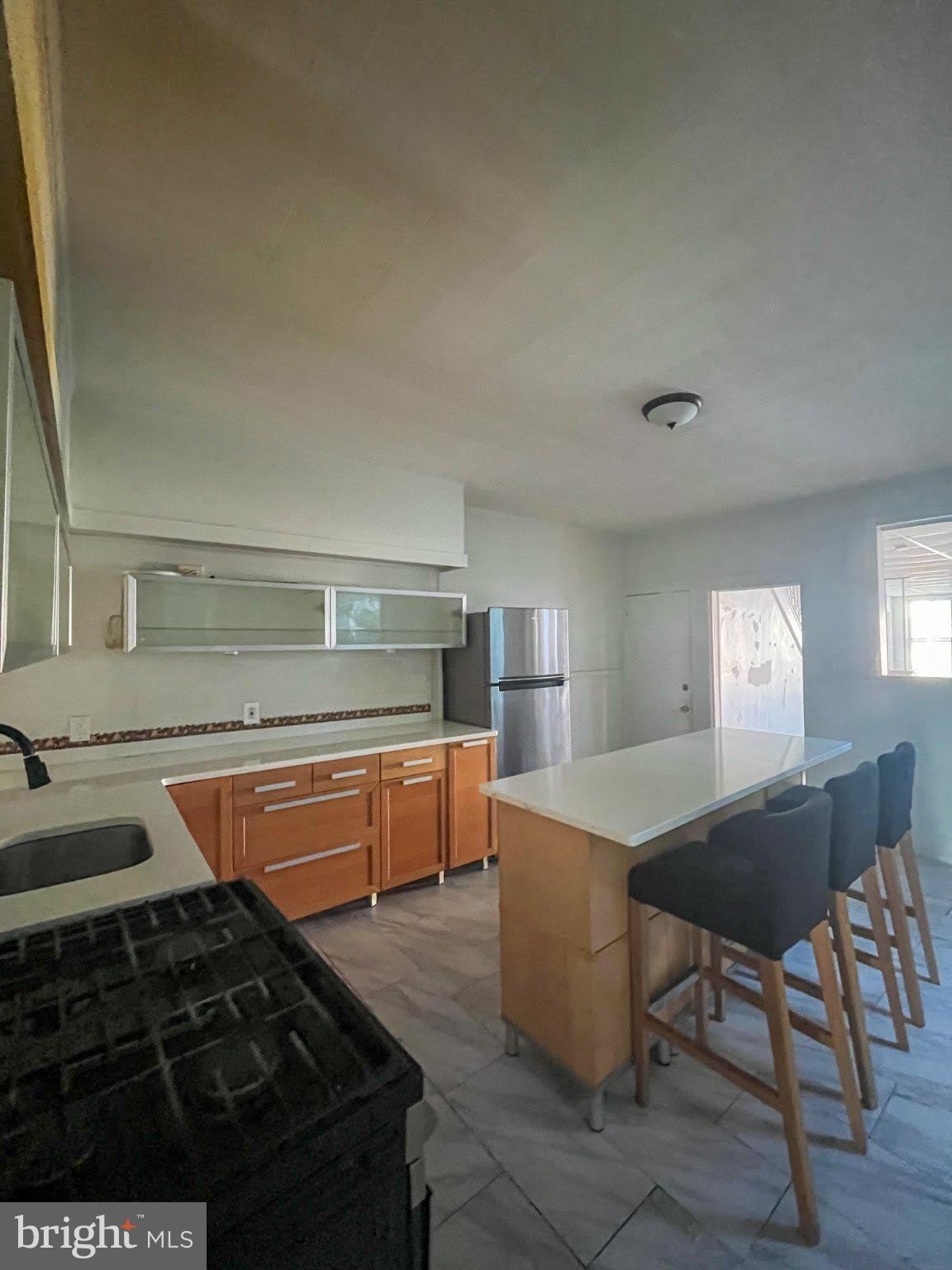 151 Joan Terrace – photo 5