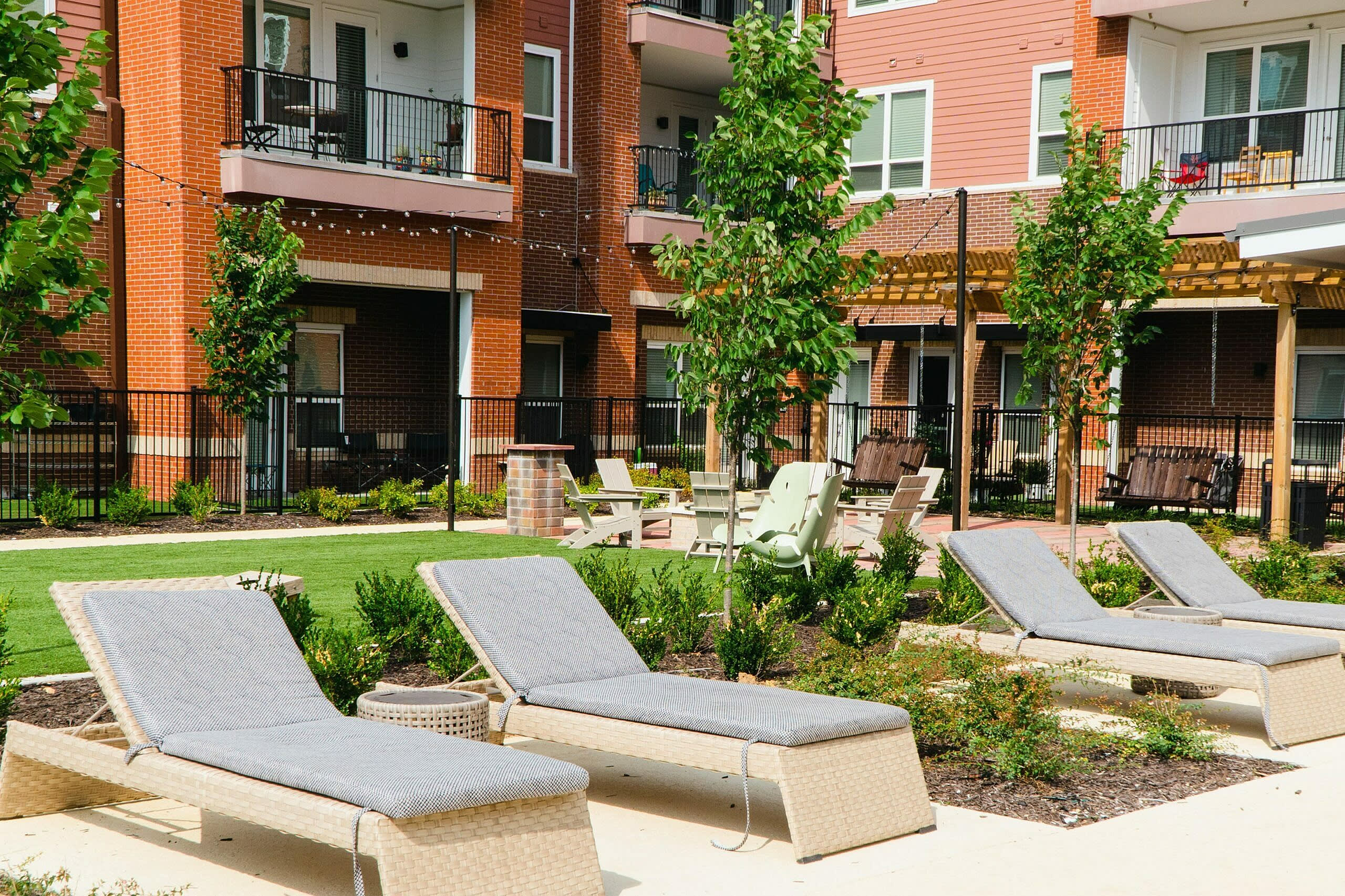 Uptown Terrace – photo 2