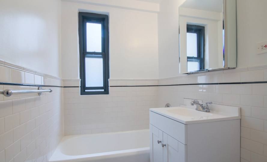 143 E 56th St – photo 5