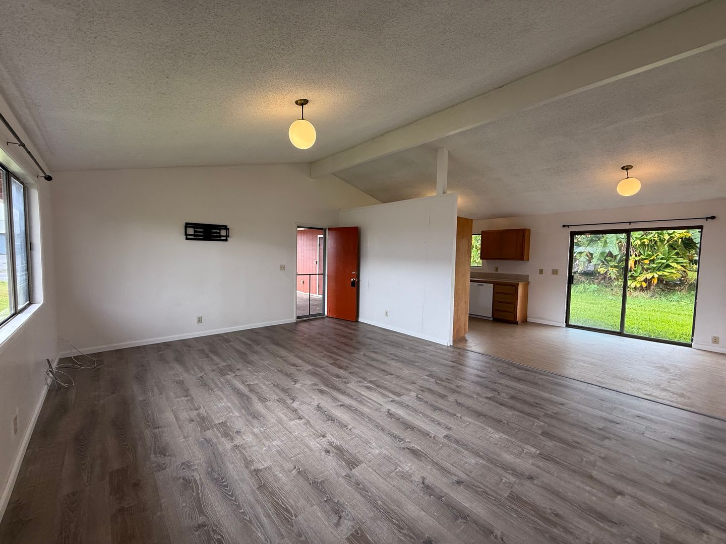3BR/2BA Home located in Hilo! – photo 2