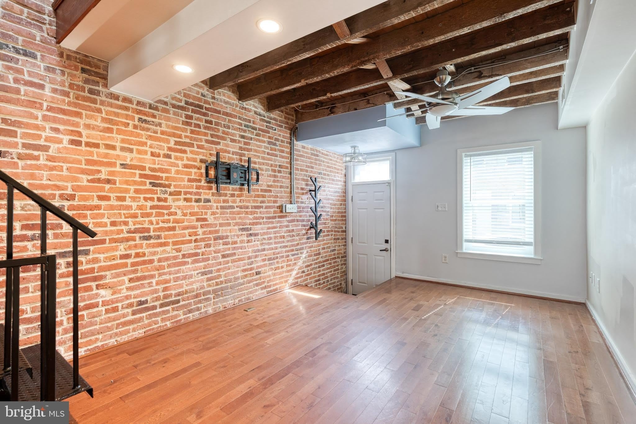 112 N STREEPER Street – photo 3