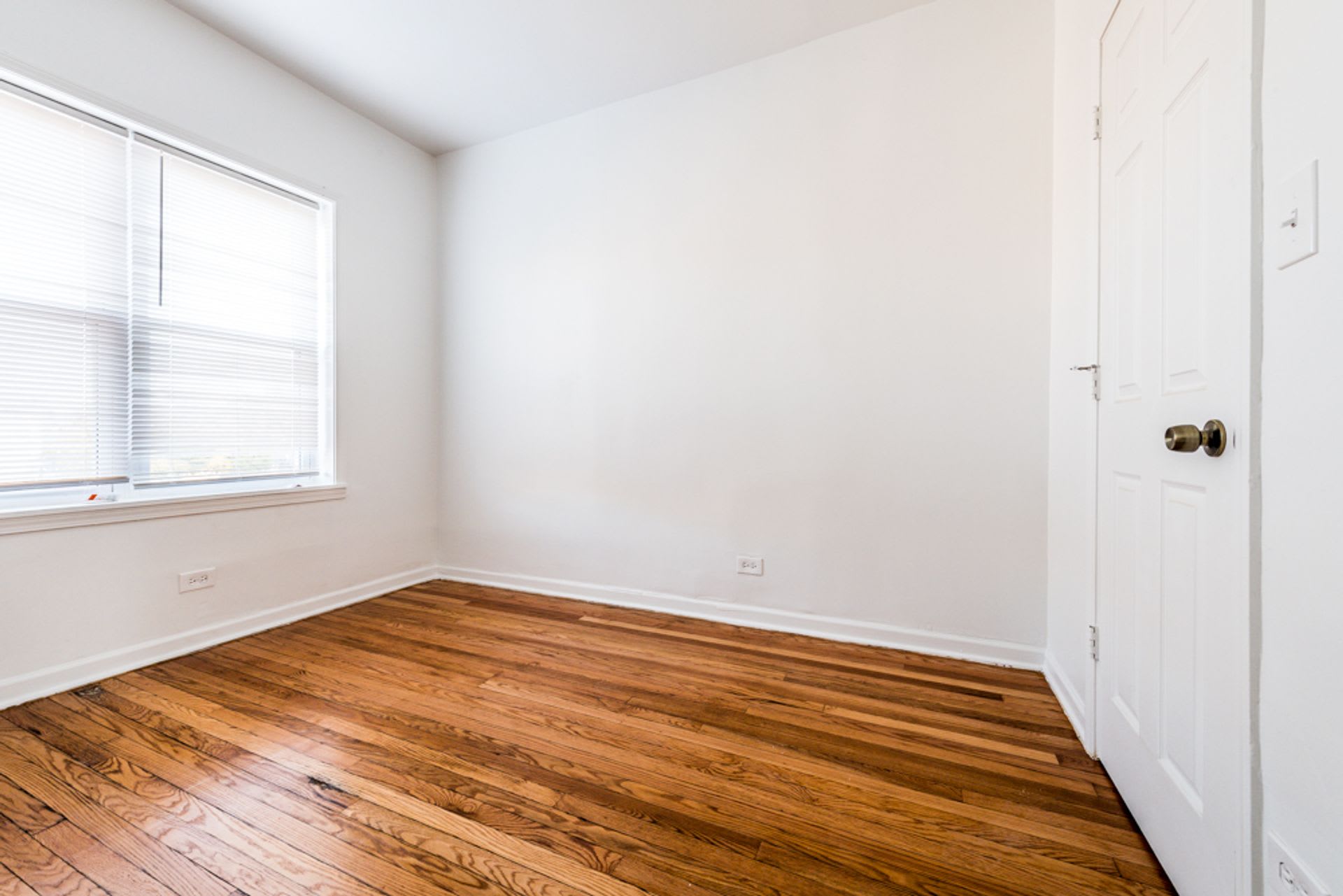 400 02 S Kilbourn Ave – photo 3