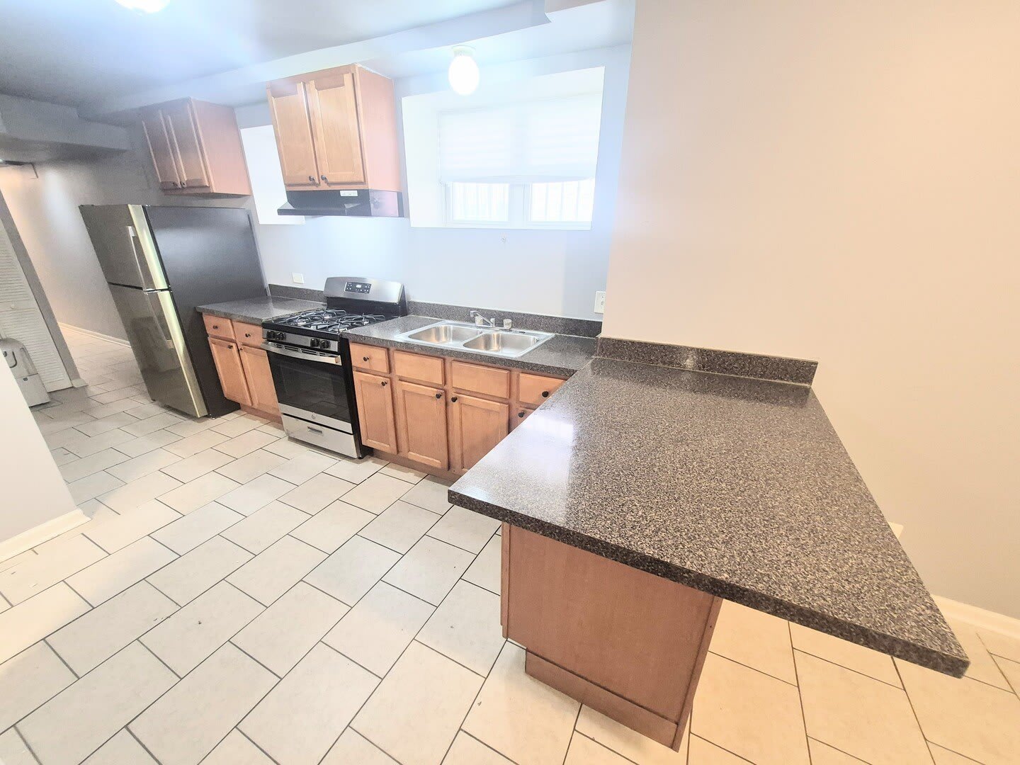 6030 S Eberhart Avenue – photo 3