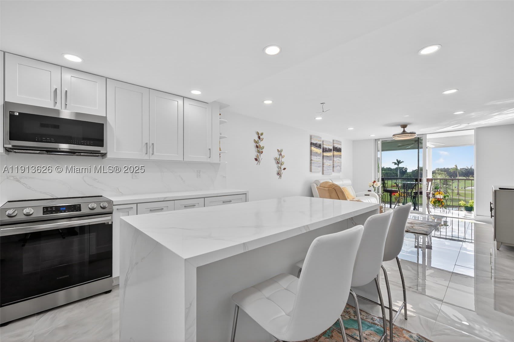 8900 Washington Blvd – photo 1