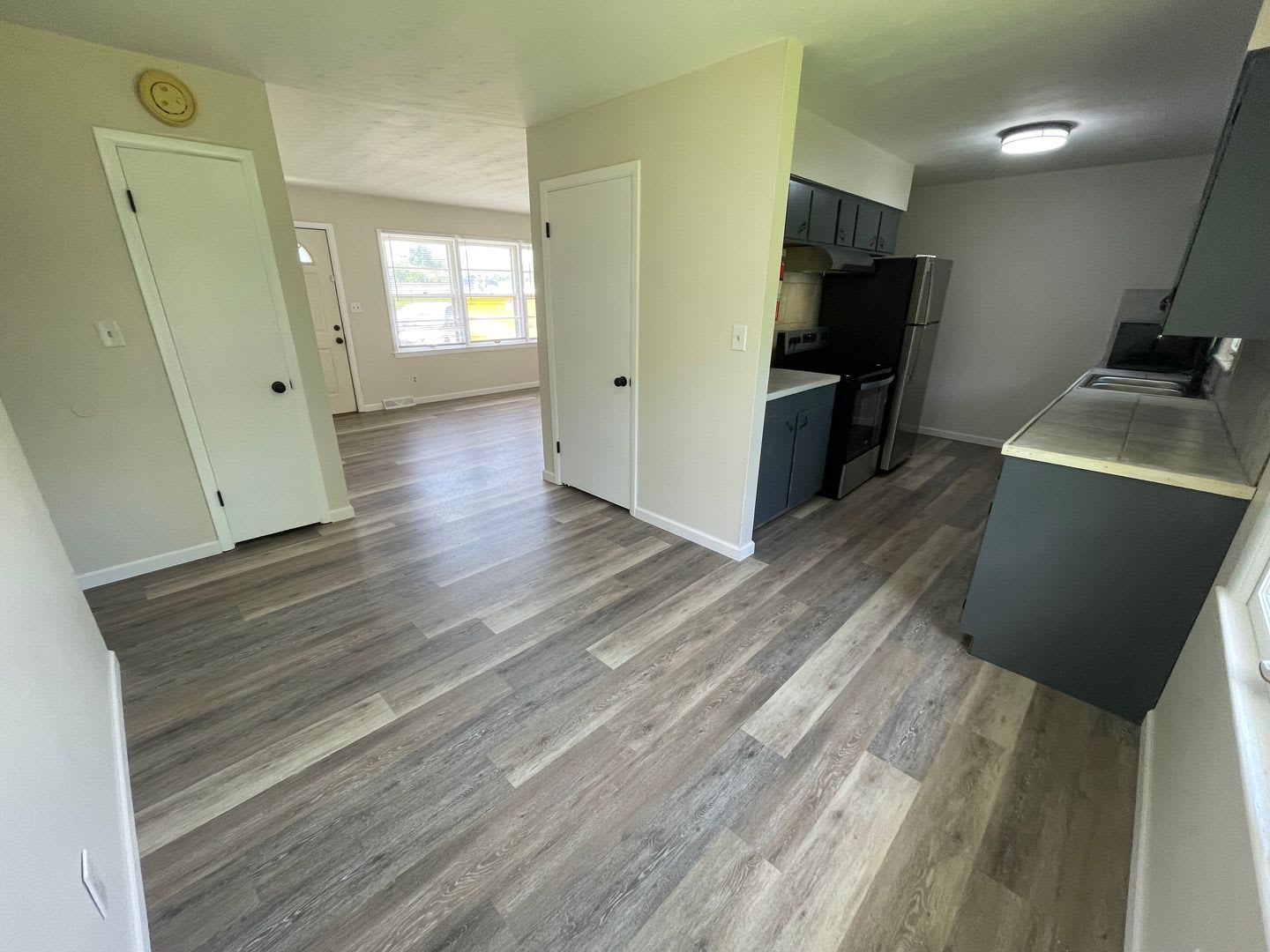 3 bedroom 2 bath house – photo 5