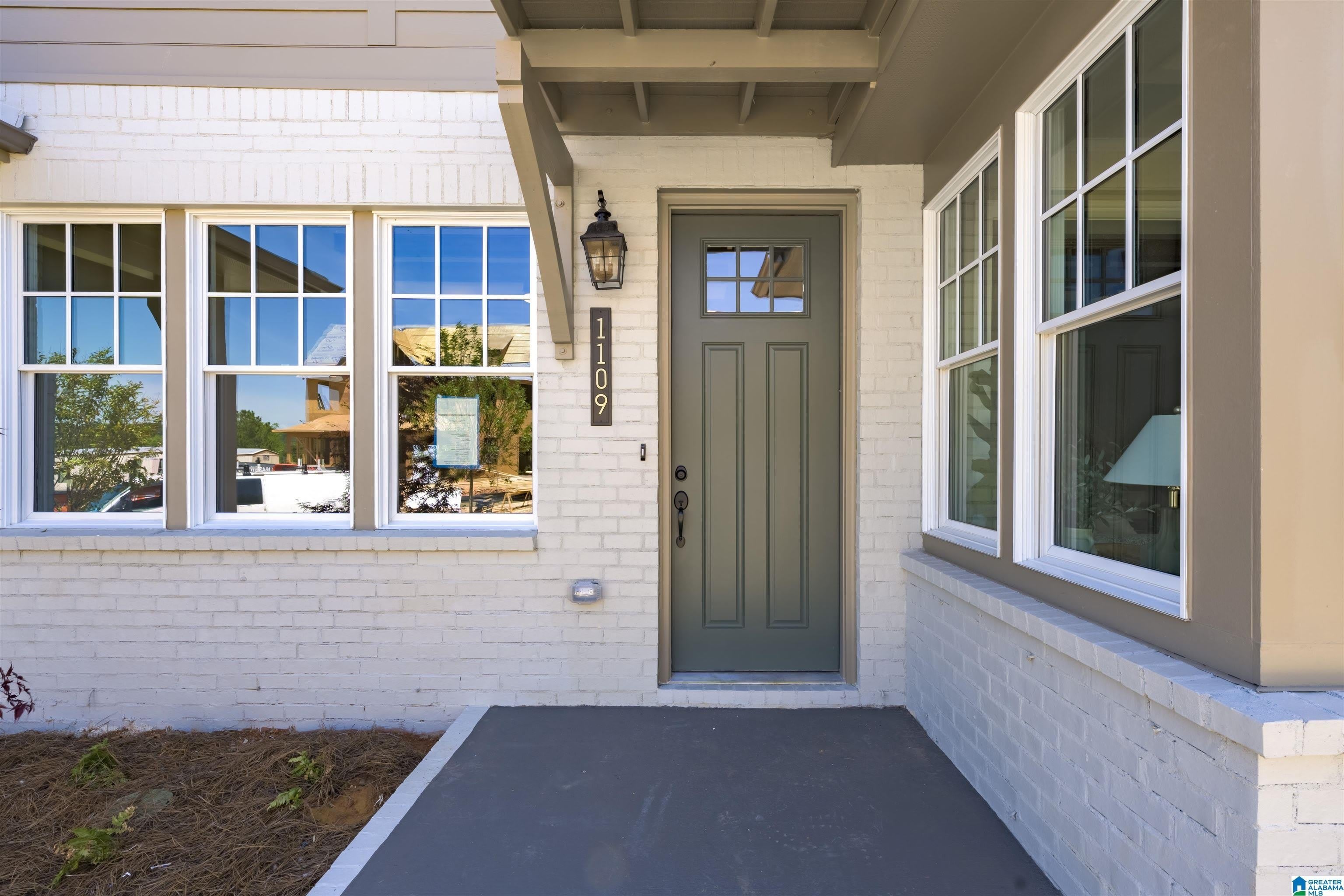 1109 WINDSOR SQUARE – photo 4