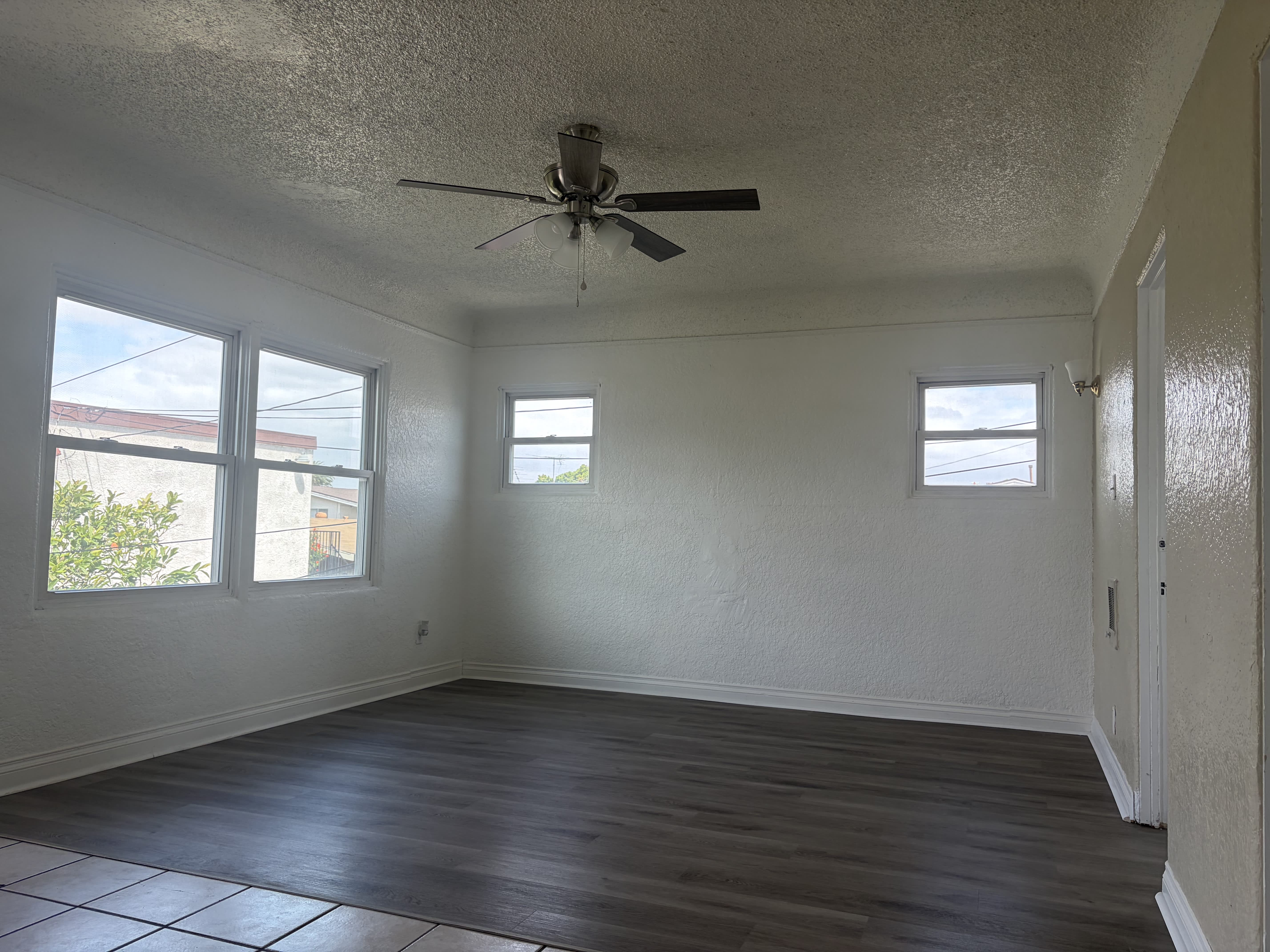 1056 Cedar Avenue – photo 5