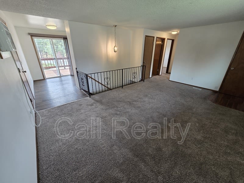 2116 S Fawn Dr – photo 2