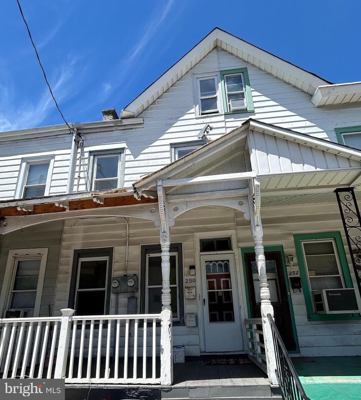 250 Morris Avenue – photo 2
