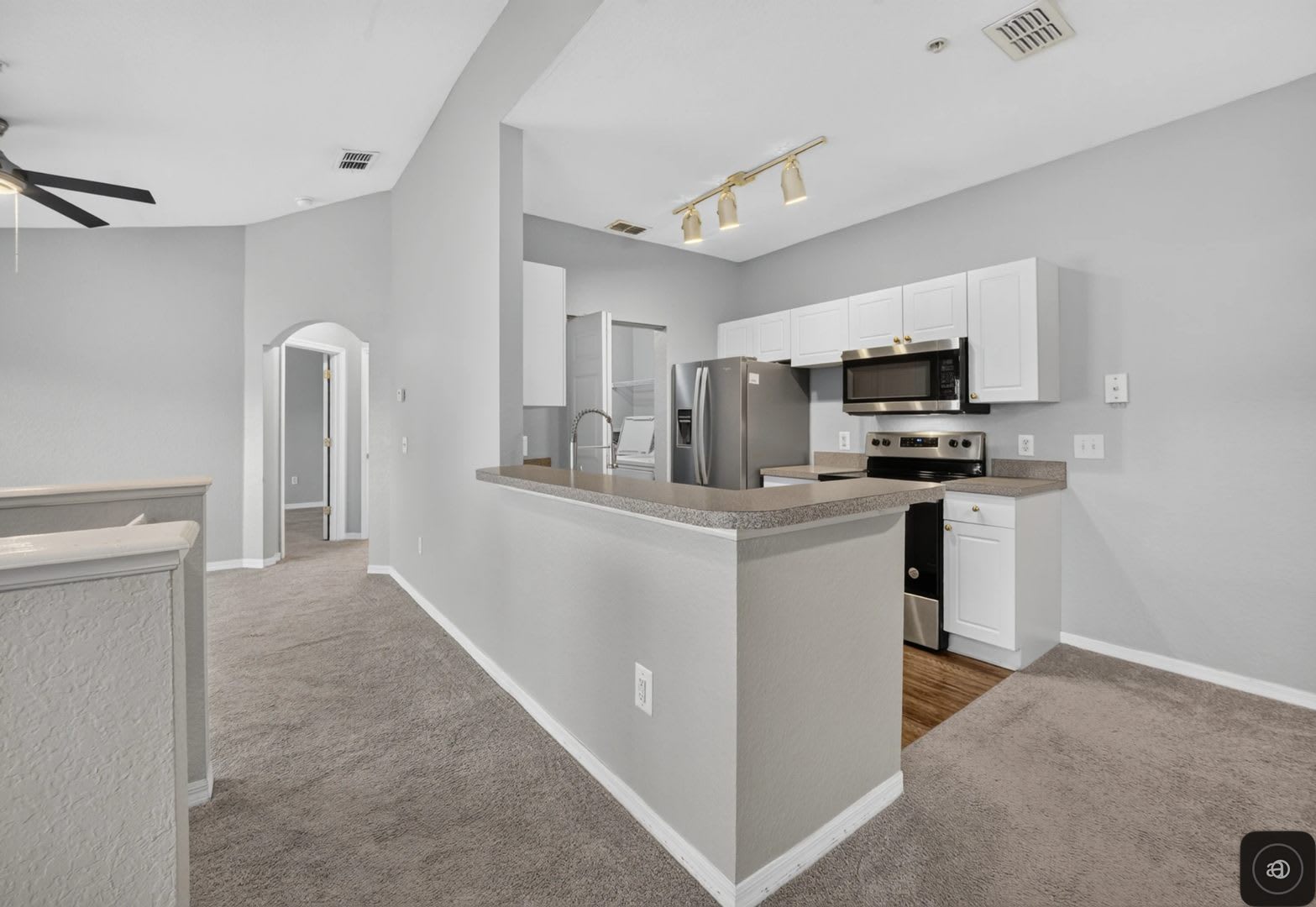 Crescent Place 31 201 – photo 3