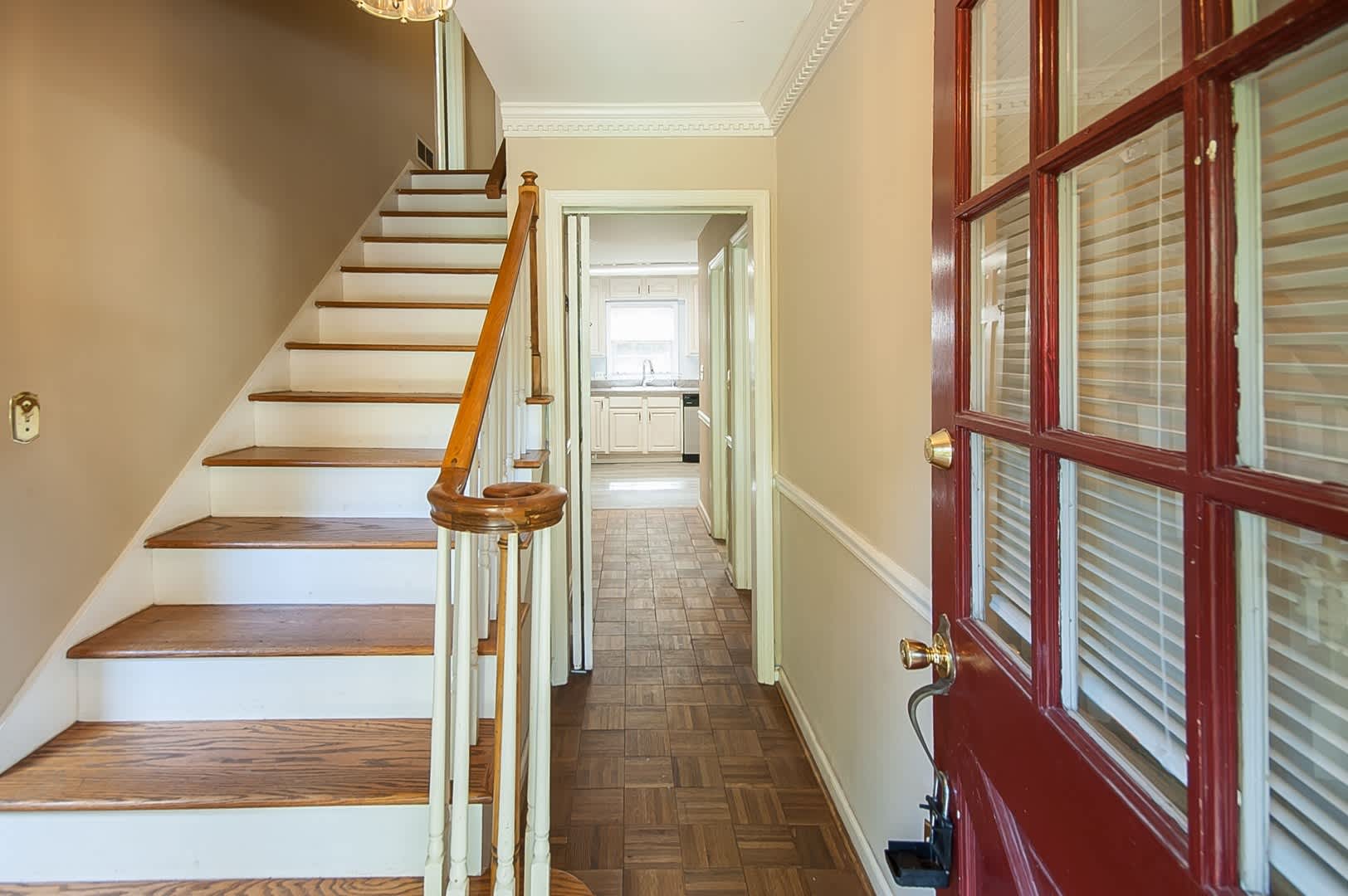 We have the wonderful 4 bed/3 bath you’ve been waiting for! – photo 4