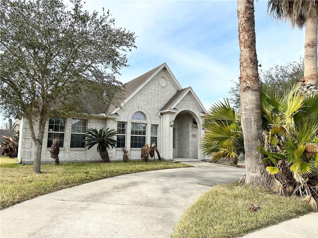 7613 Bayonne Drive – photo 2