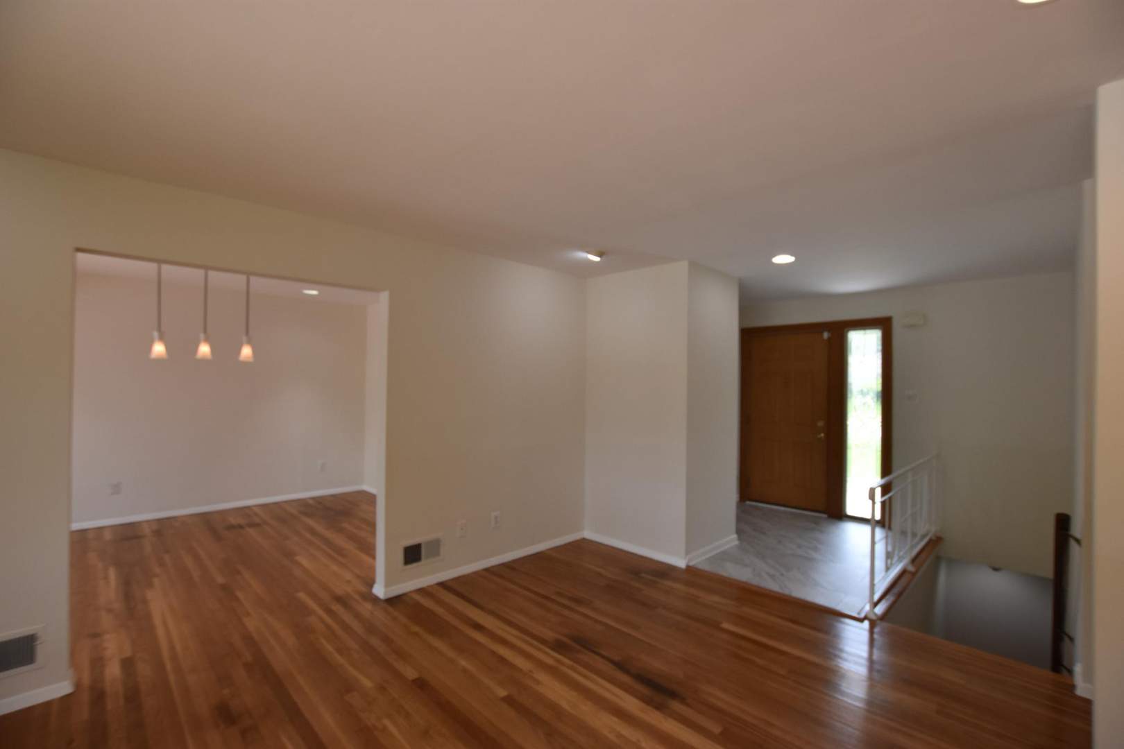 Fantastic 4BR/ 3BA Rambler in Aspen Hill – photo 5