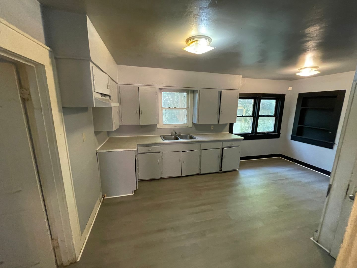 2 Bedroom Home In Queensborough – photo 3