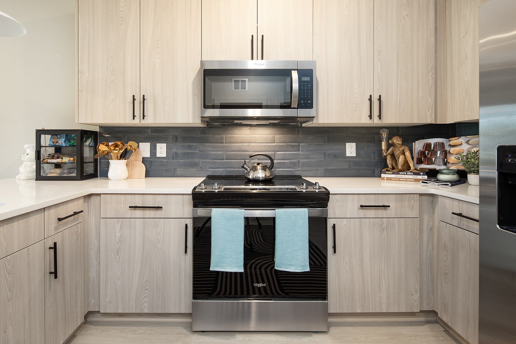 Cypress Point Luxury Apartments – photo 5