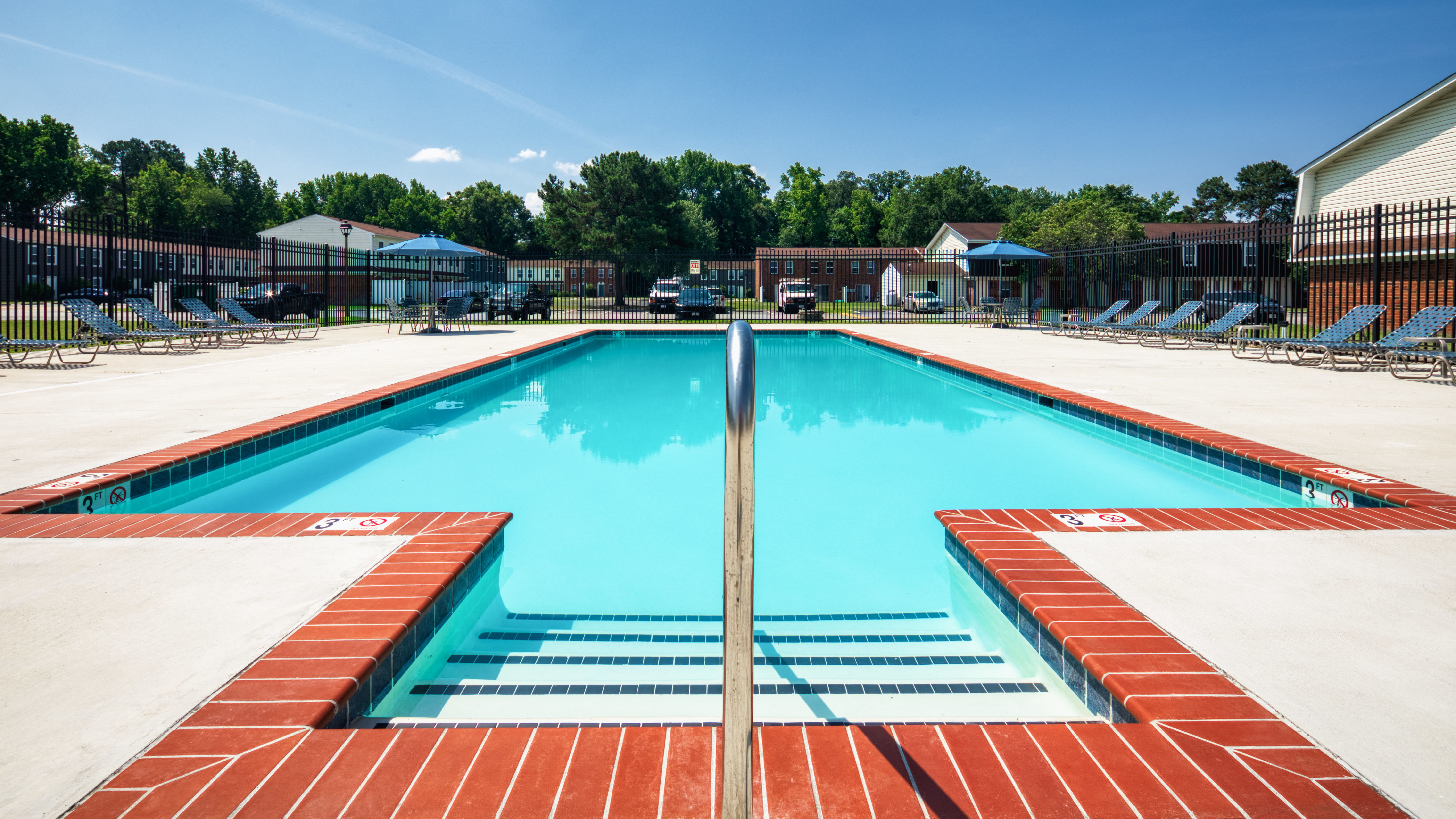 Woodbriar Apartments – photo 2