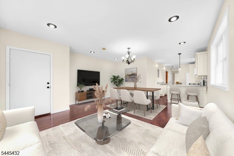 620 Mcgillvray Pl – photo 2