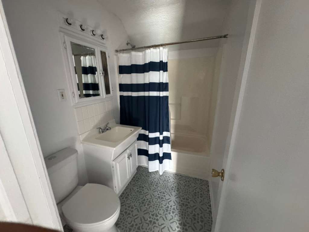 131 West Lordeman Street – photo 3