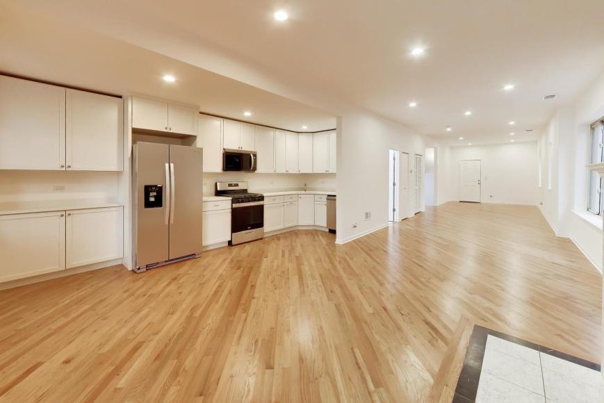 1301 North Oakley Blvd. – photo 5