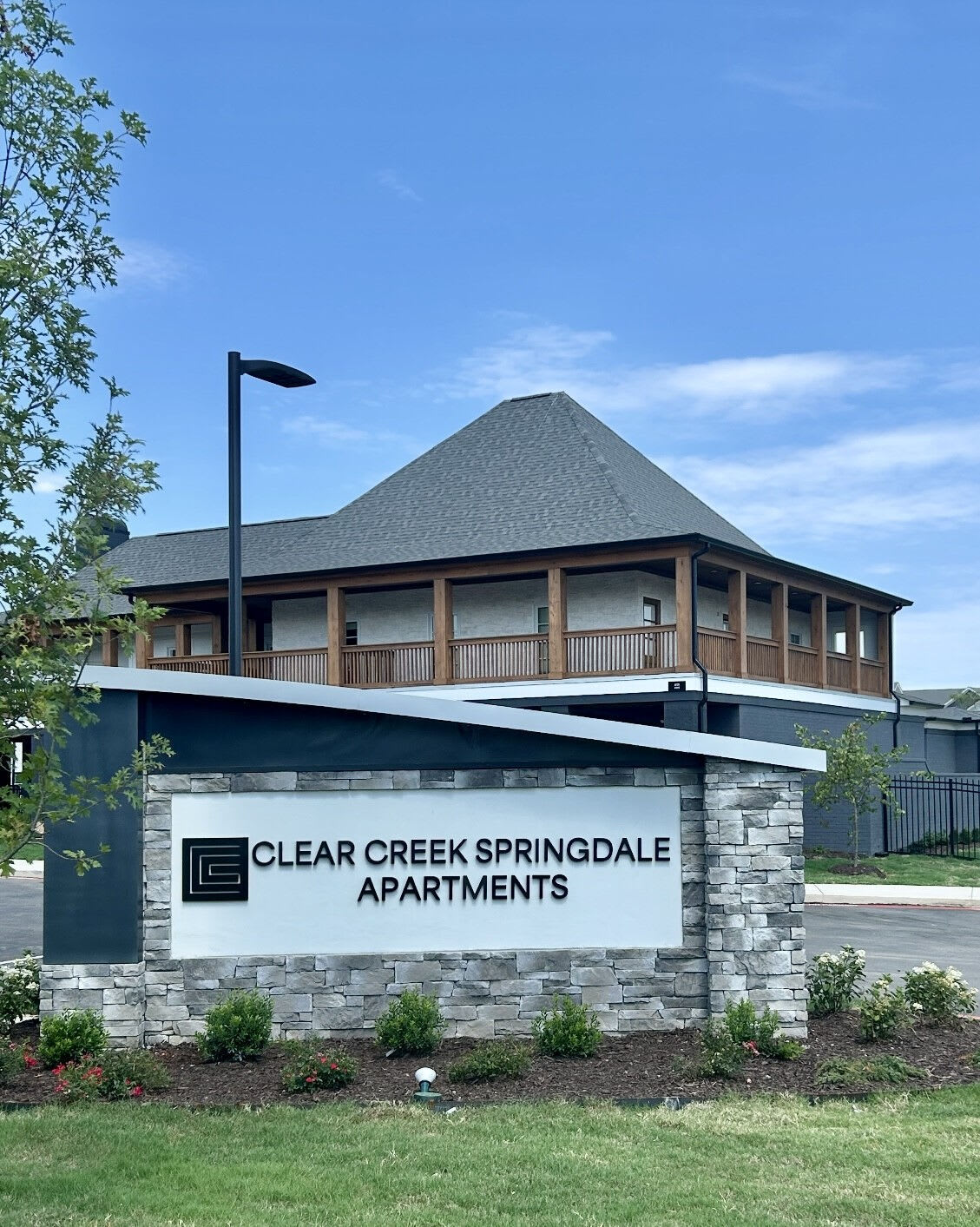 Clear Creek Springdale Apartments – photo 1