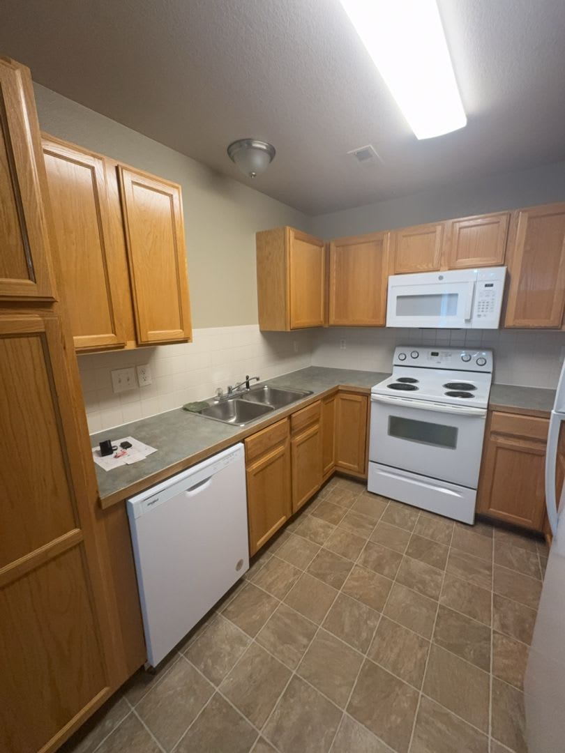 500 Off Rent If Lease Starts By 9 5 – photo 5