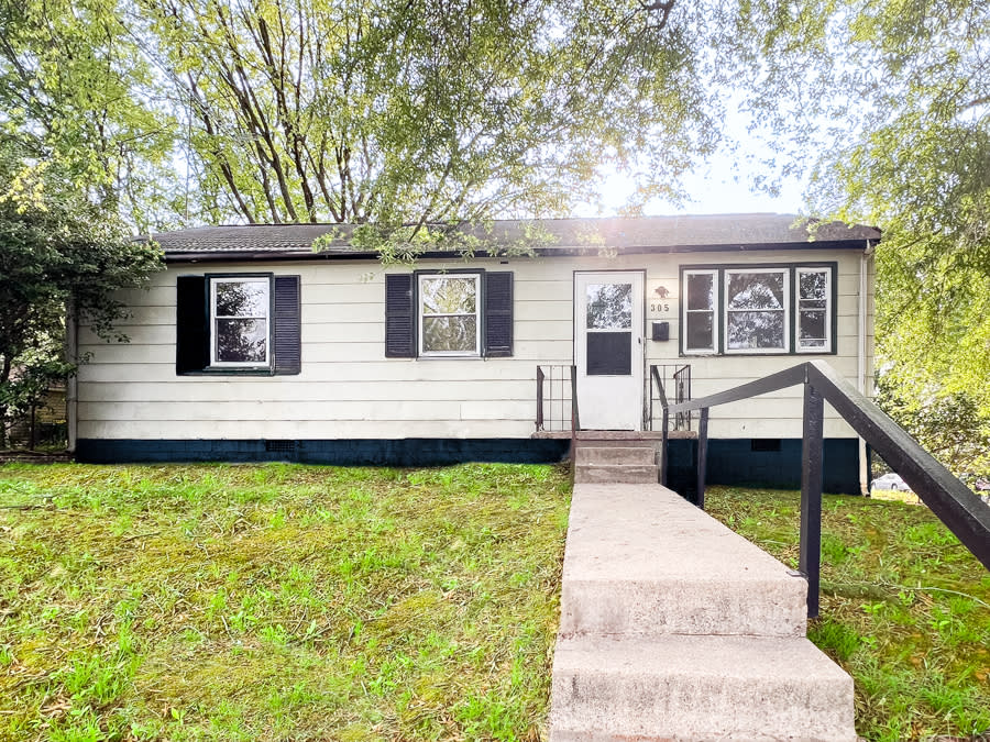 305 S 9th Ave – photo 1