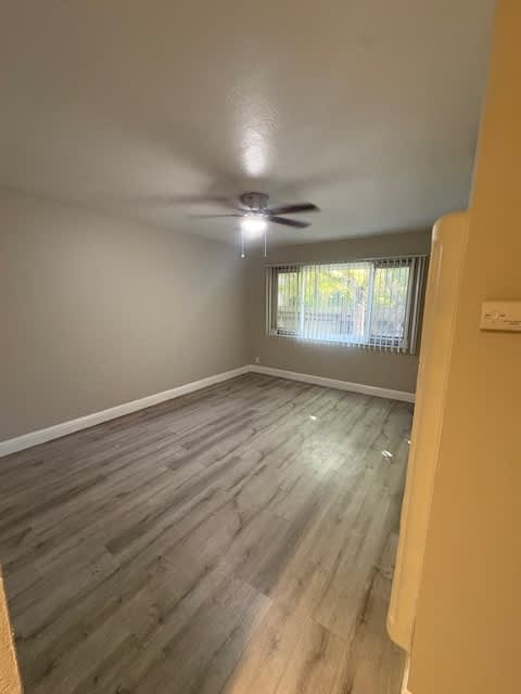 5499 Claremont Avenue – photo 2