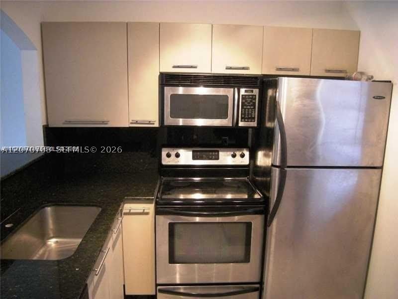 701 Euclid Ave – photo 5