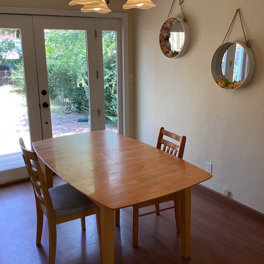 Partially furnished 4 bed 2 bath home – photo 2