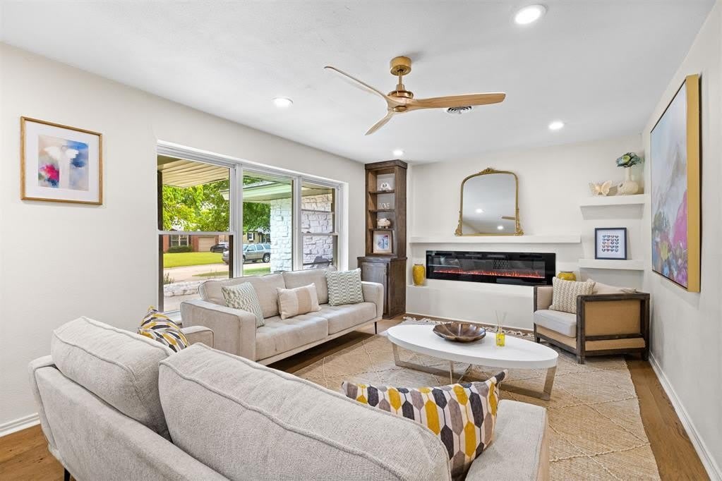 2737 Clermont Place – photo 4