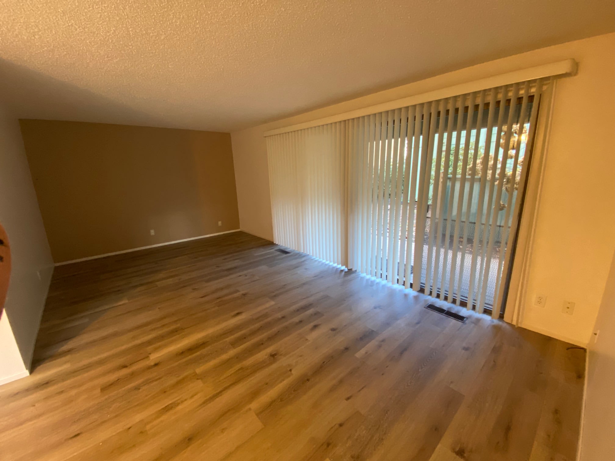 553 14th Street Northeast – photo 2