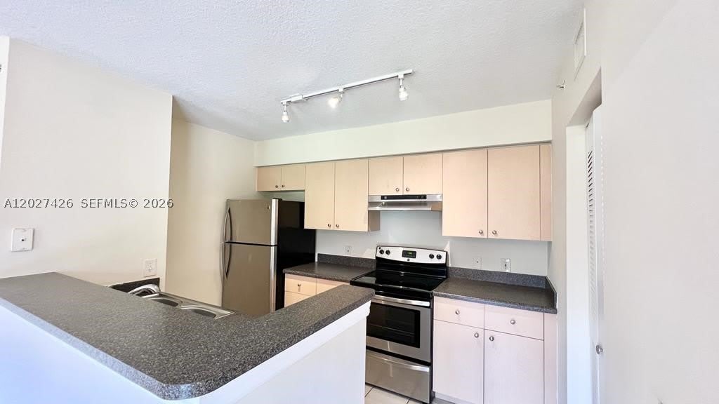 4220 San Marino Blvd – photo 5