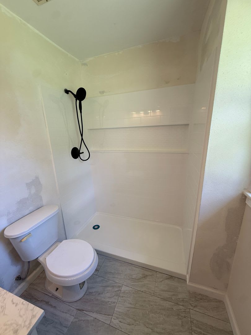 Remodeled 3 Bedroom 2 Bath Home in South Forest Heights Park – photo 5