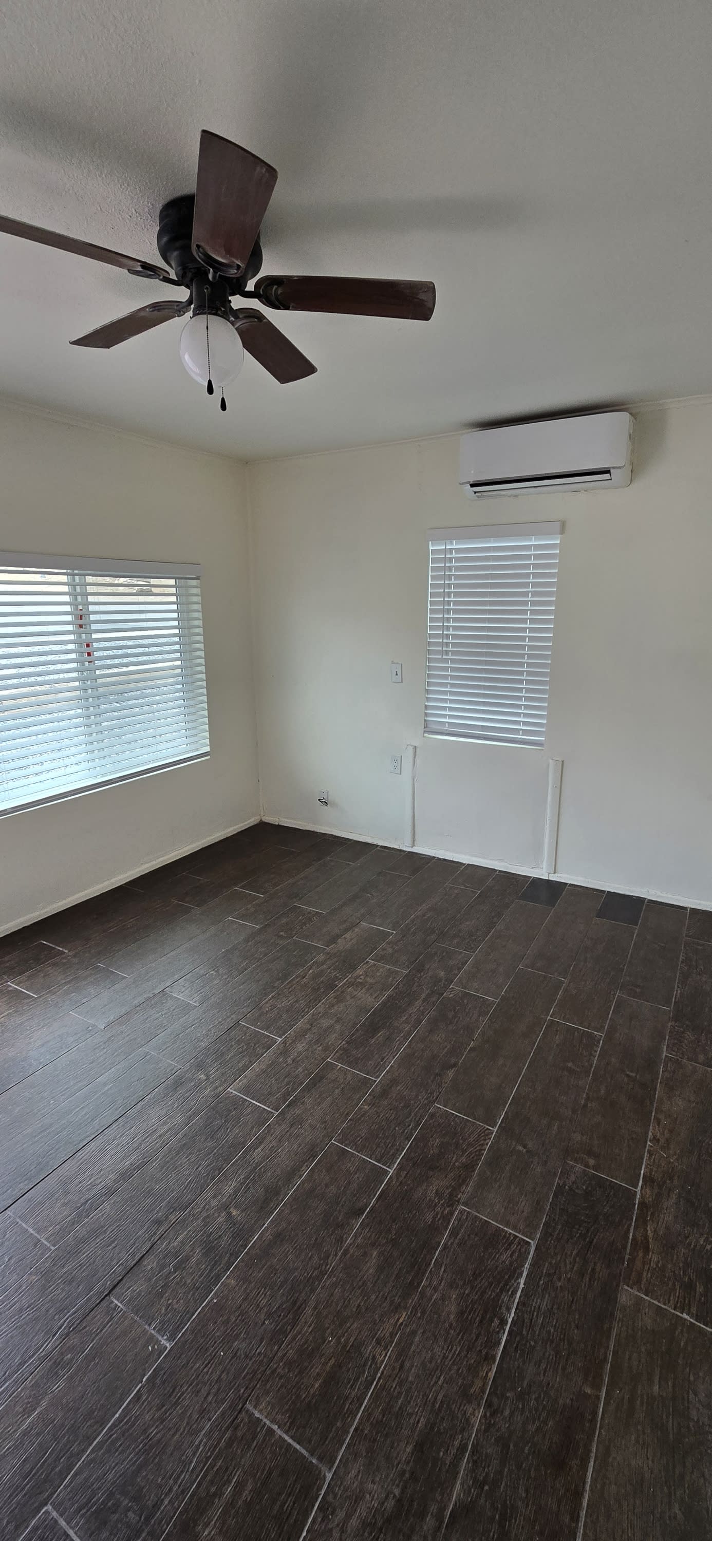 940 South Stone Avenue – photo 5