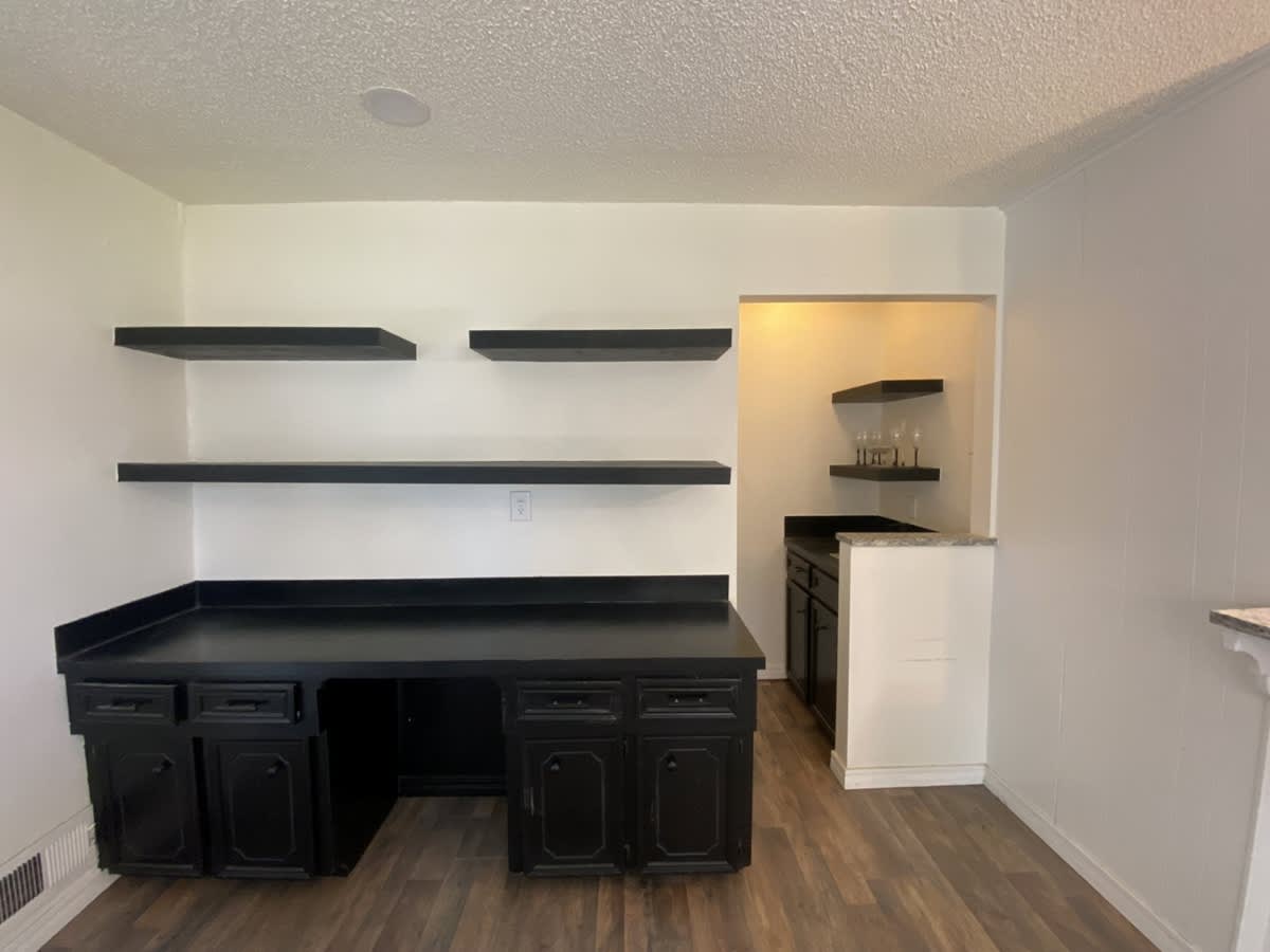 900 West Madison Street – photo 5