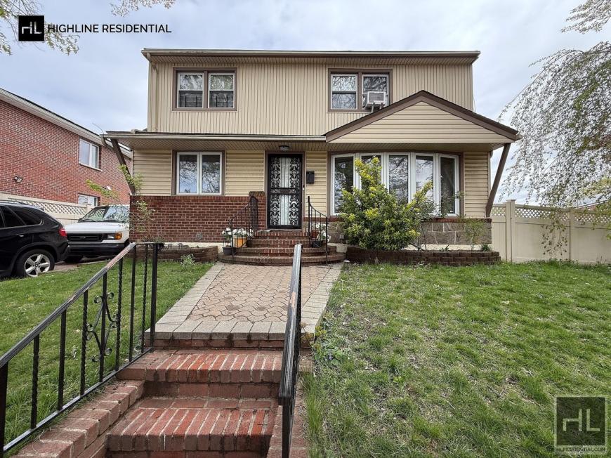 17 17 Francis Lewis Blvd – photo 1