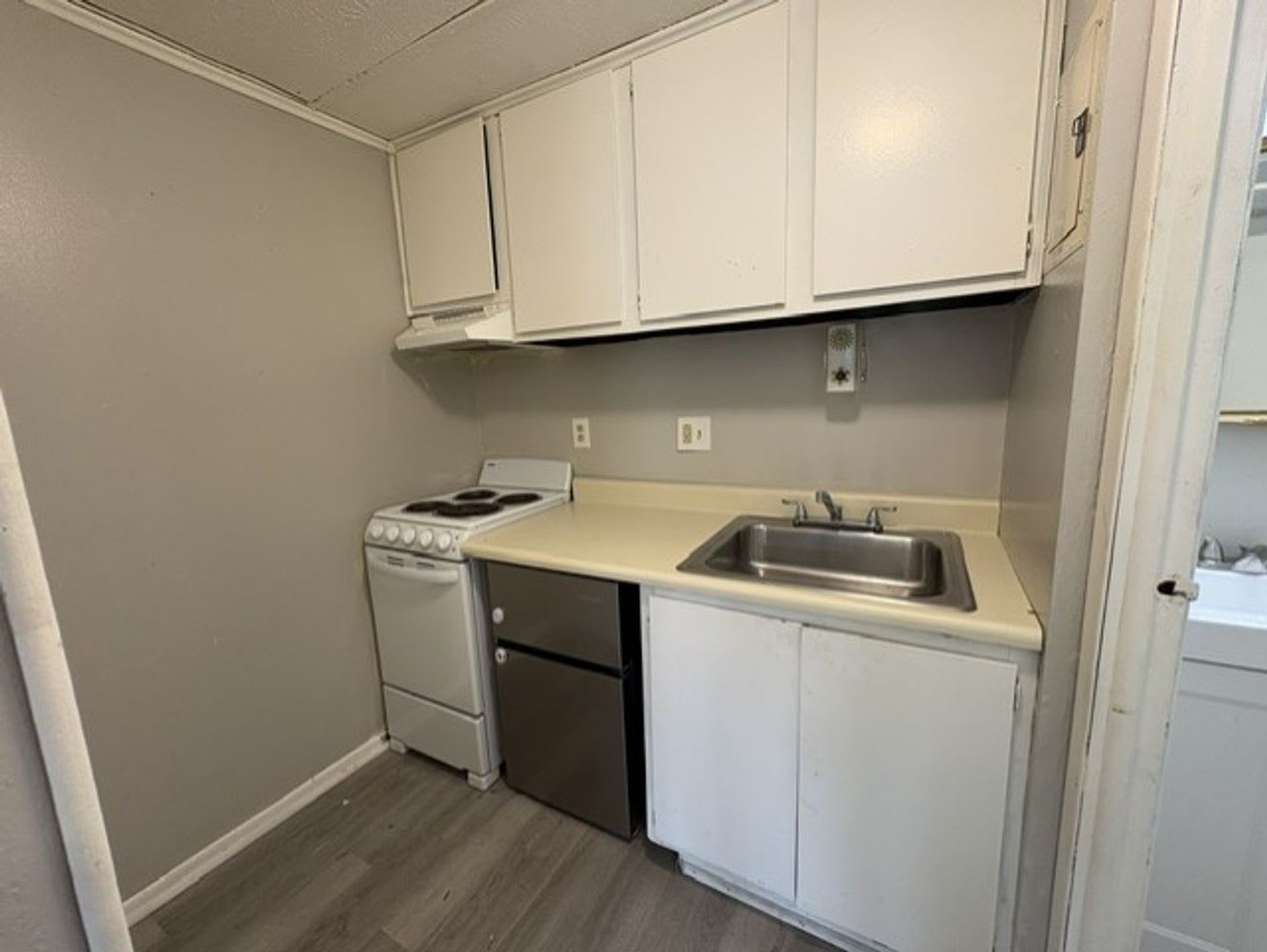 Low-Maintenance Studio with Off-Street Parking! – photo 3
