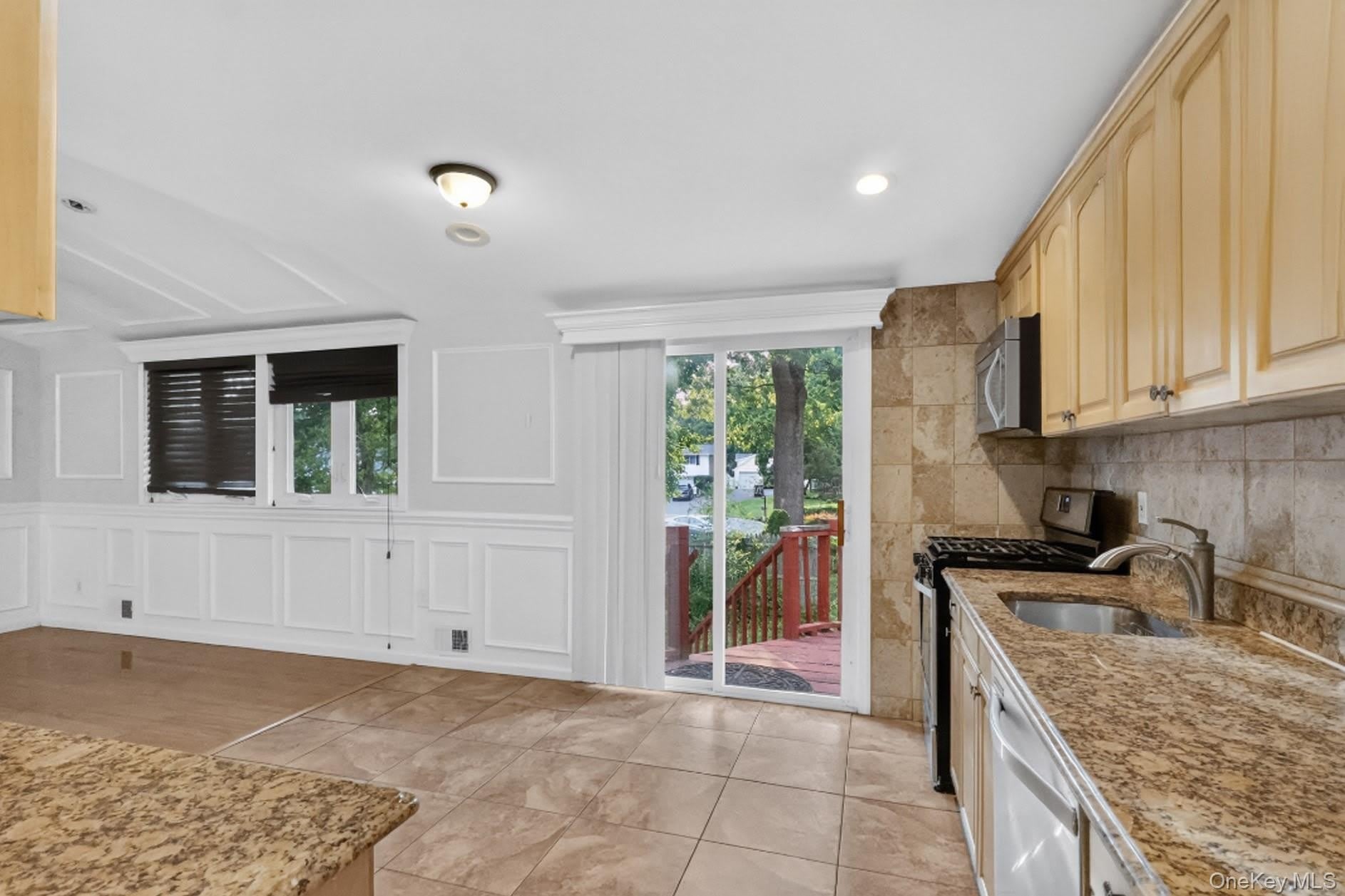 14 Branch Lane – photo 5