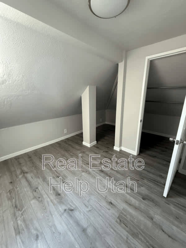 365 S Elizabeth Street – photo 5