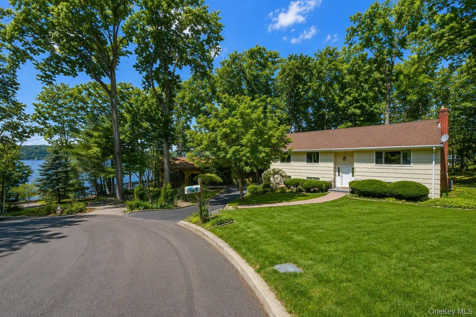 6 Scarborough Circle – photo 2