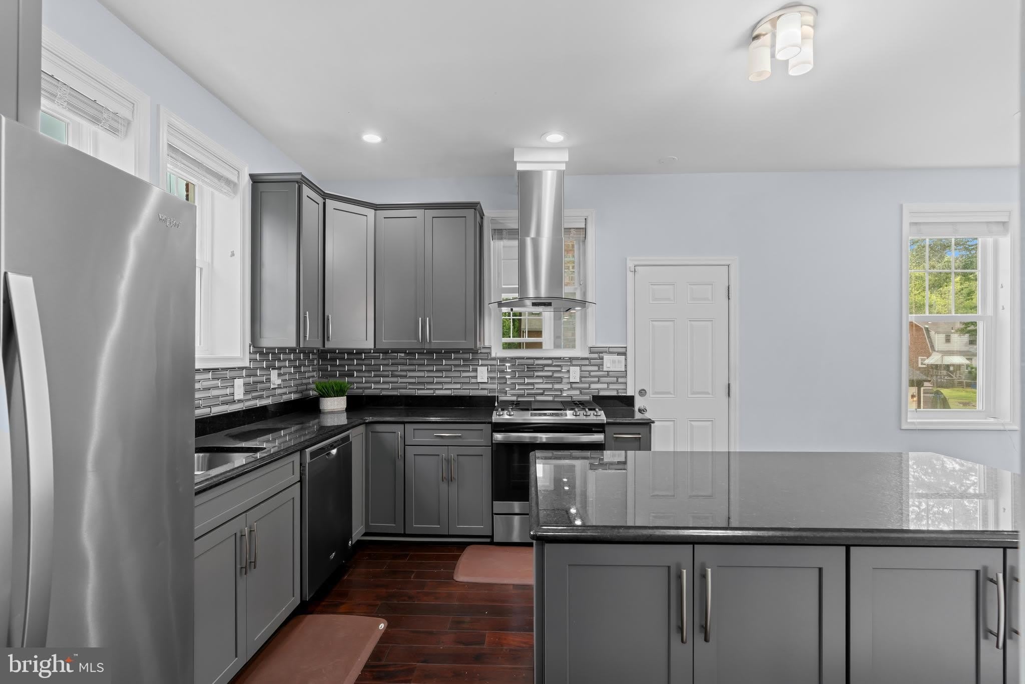 3418 Pennsylvania Avenue Se – photo 2