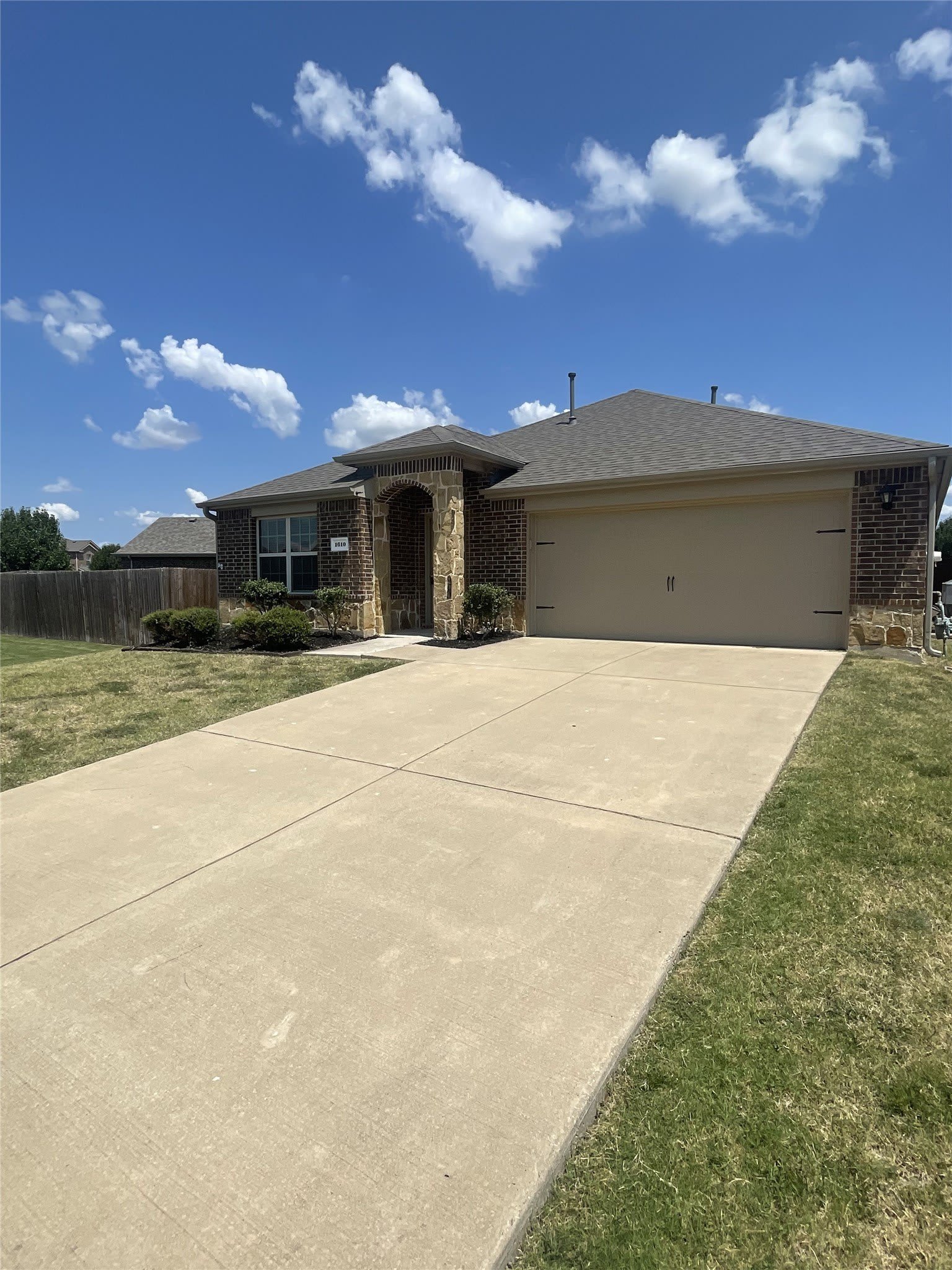 1610 Sorghum Drive – photo 4